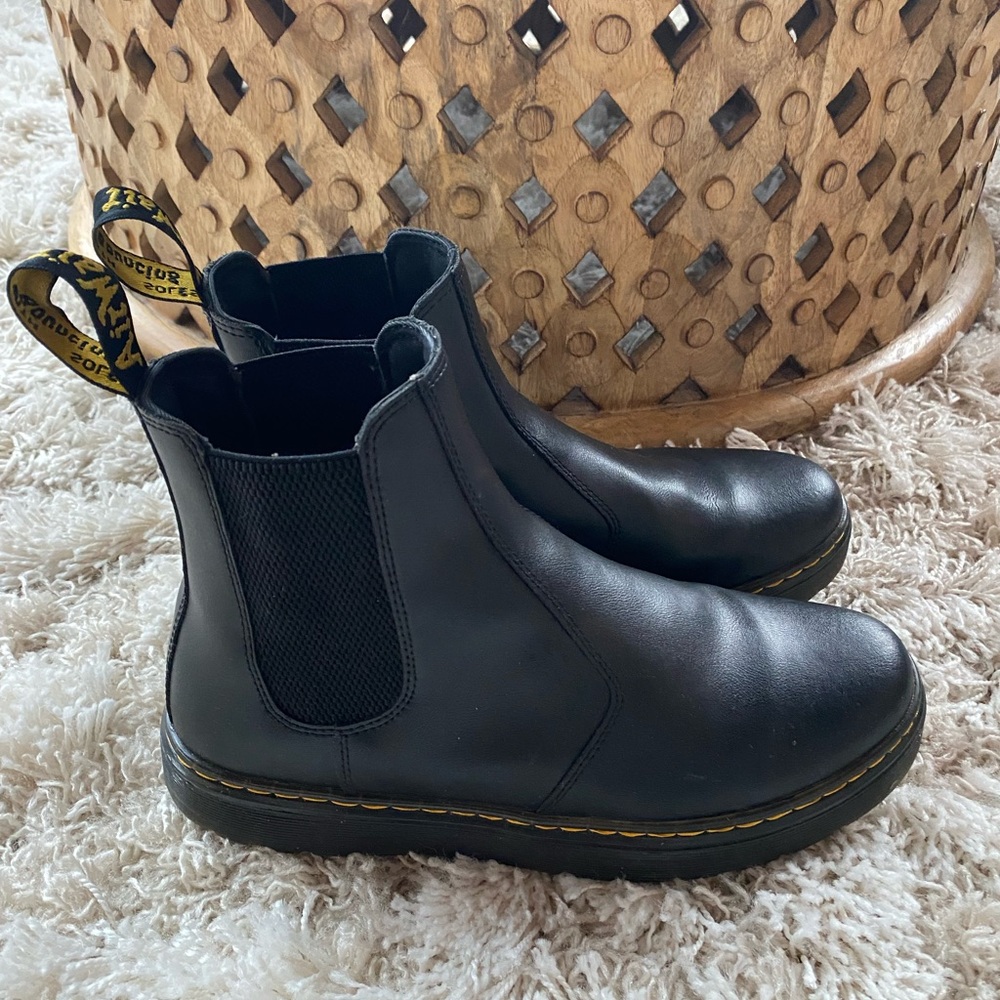 Like NEW Dr.martens slip on boot